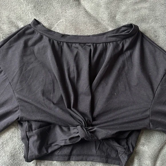 crop top - Picture 1 of 2